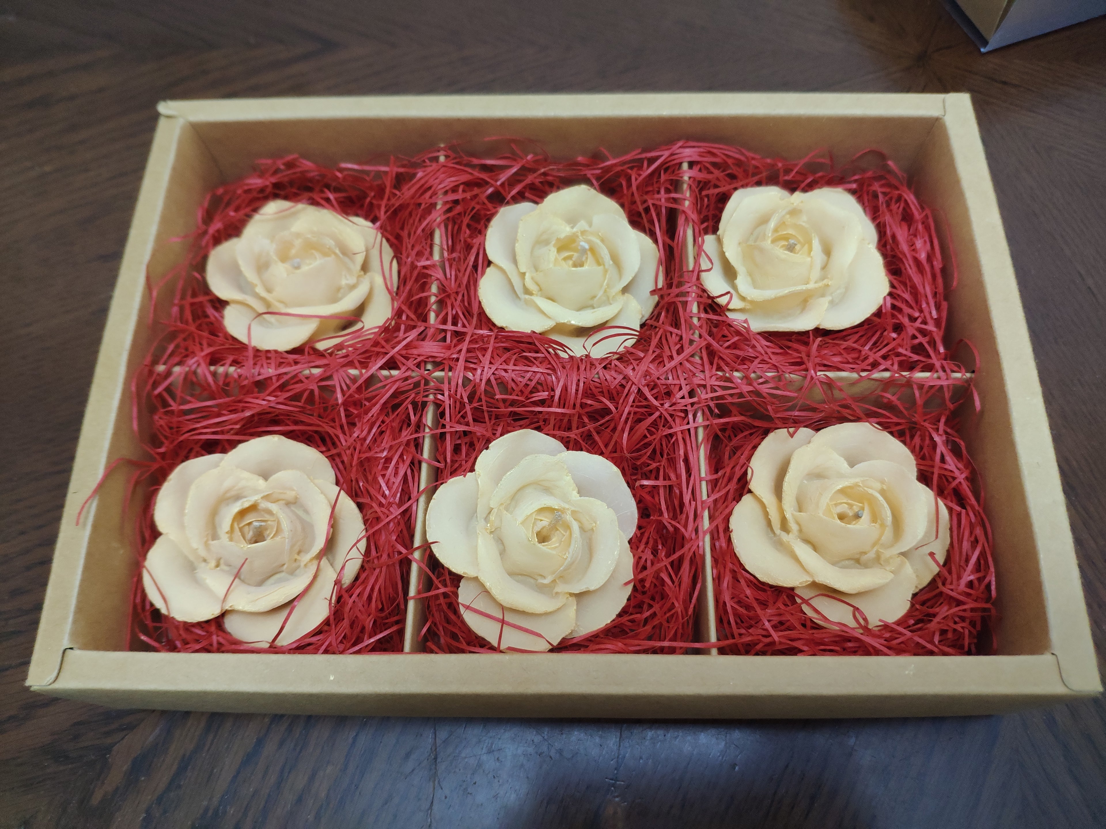 《漫時光/慢食光》Romantic Time Light/Slow Eating Light Gold Floating Rose Candle （Box of 6) - Styel 2